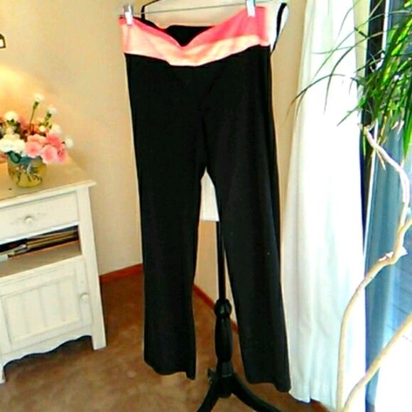 3 Piece Kirkland, Pants, Top, and Jacket, Gorpcore,  Athletic - Picture 7 of 14